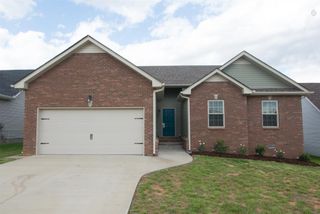 839 Shelton Cir, Clarksville, TN 37042