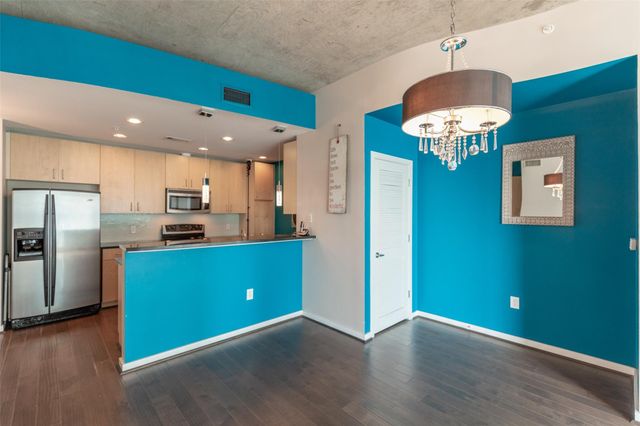 5925 Almeda Road 11814, Houston, TX 77004