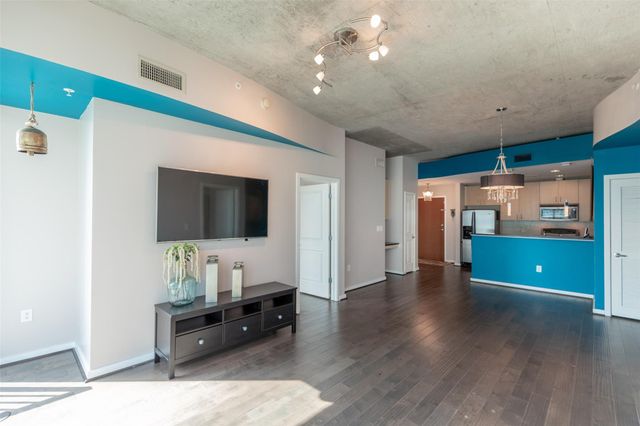 5925 Almeda Road 11814, Houston, TX 77004