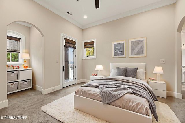 710 Barnsley Rd, Knoxville, TN 37934