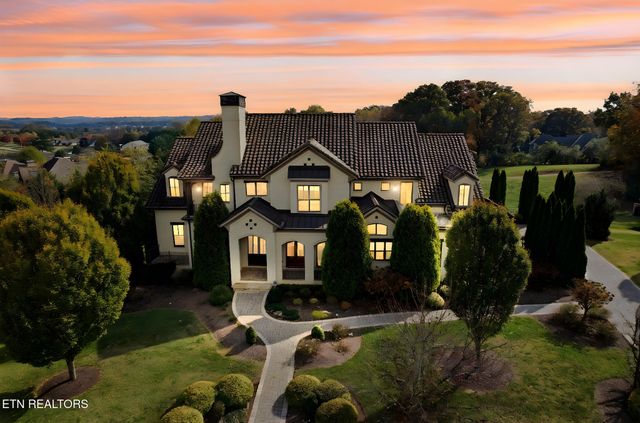 710 Barnsley Rd, Knoxville, TN 37934