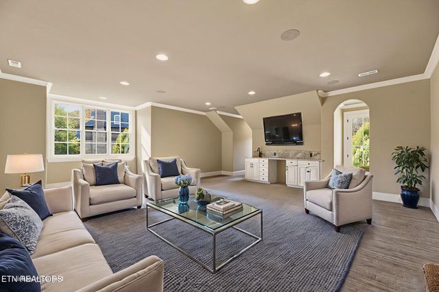 710 Barnsley Rd, Knoxville, TN 37934