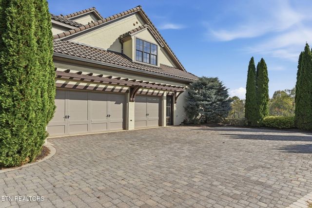 710 Barnsley Rd, Knoxville, TN 37934