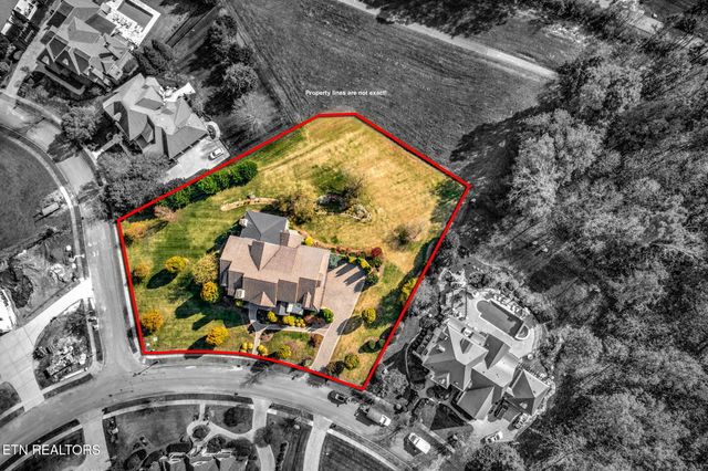 710 Barnsley Rd, Knoxville, TN 37934