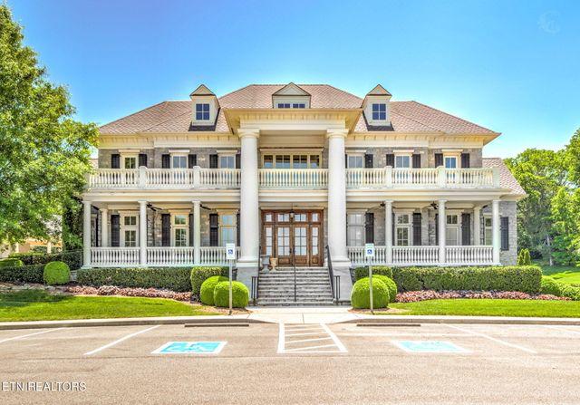 710 Barnsley Rd, Knoxville, TN 37934