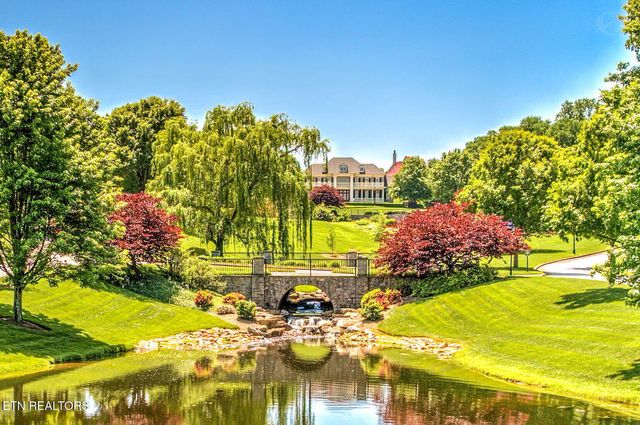 710 Barnsley Rd, Knoxville, TN 37934