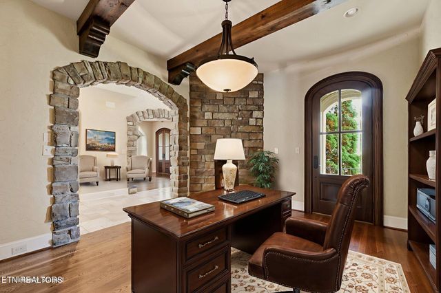 710 Barnsley Rd, Knoxville, TN 37934