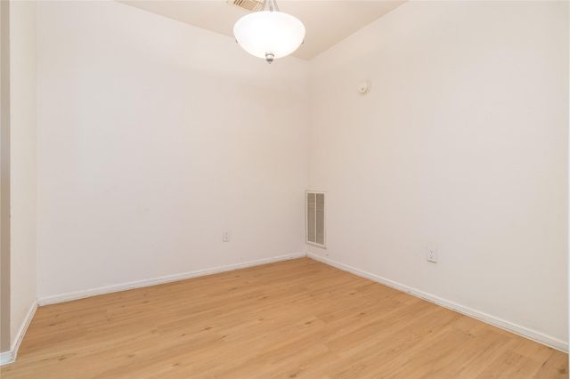 9707 Richmond Avenue 134, Houston, TX 77042