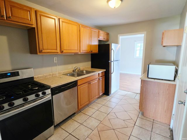 2141 Ulen Lane, Lafayette, IN 47904