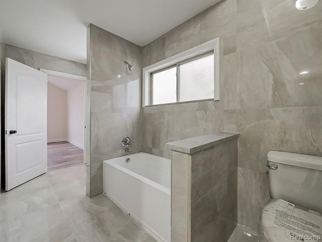 1730 E Woodruff Avenue, Hazel Park, MI 48030