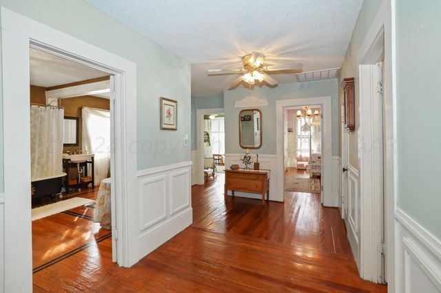 1000 5TH Avenue, Canyon, TX 79015
