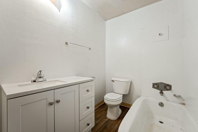 220 W Watkins Street, Cave Junction, OR 97523
