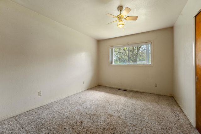 220 W Watkins Street, Cave Junction, OR 97523