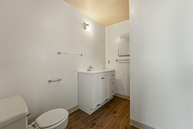 220 W Watkins Street, Cave Junction, OR 97523