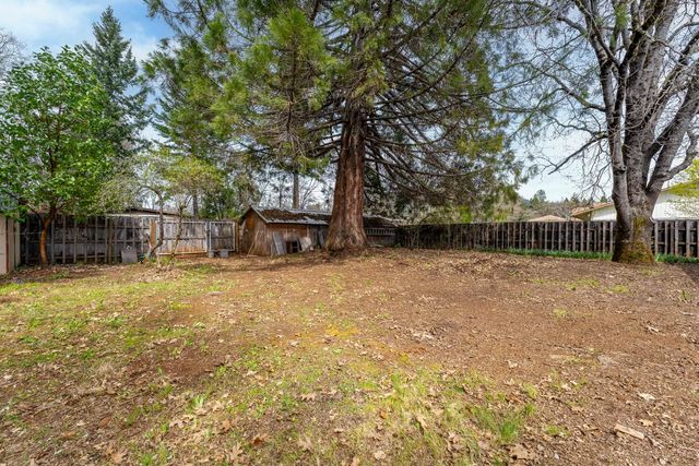 220 W Watkins Street, Cave Junction, OR 97523