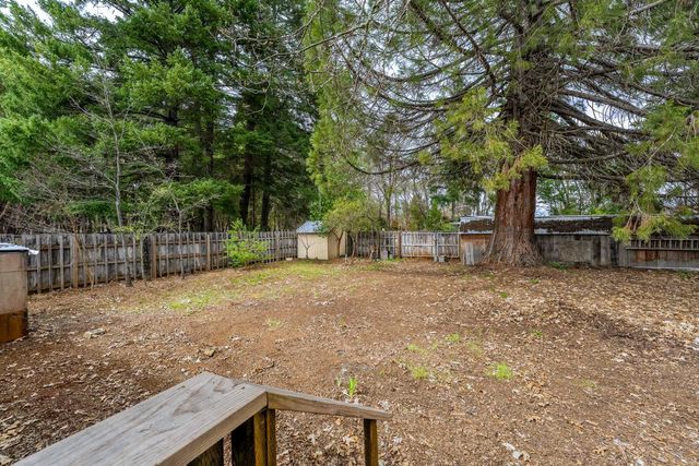 220 W Watkins Street, Cave Junction, OR 97523