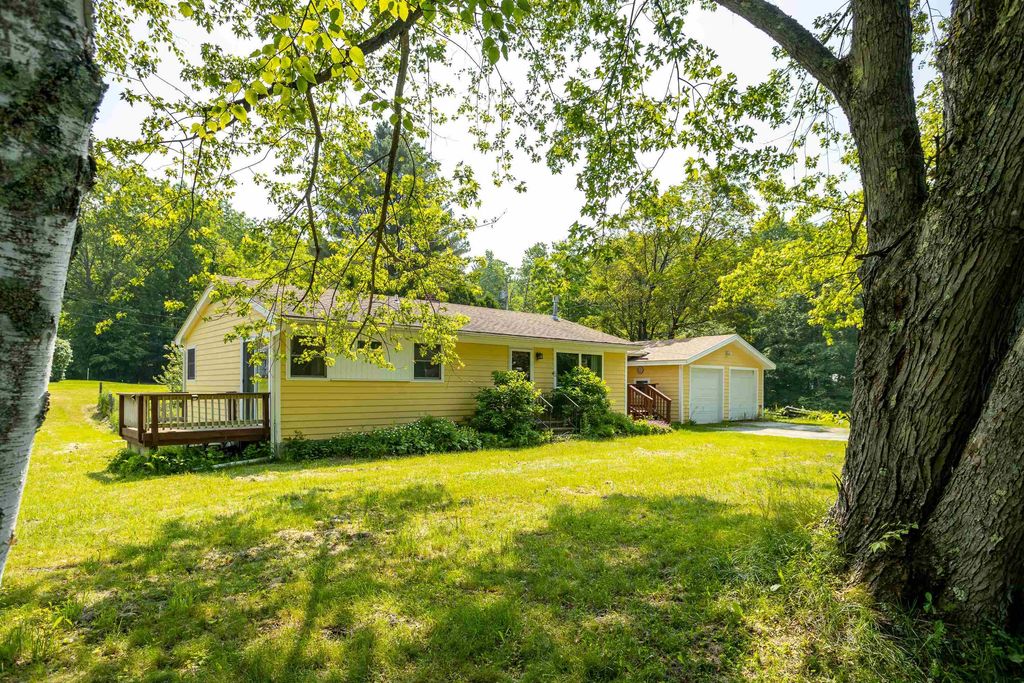 30 Currier Road, Mendon, VT 05701