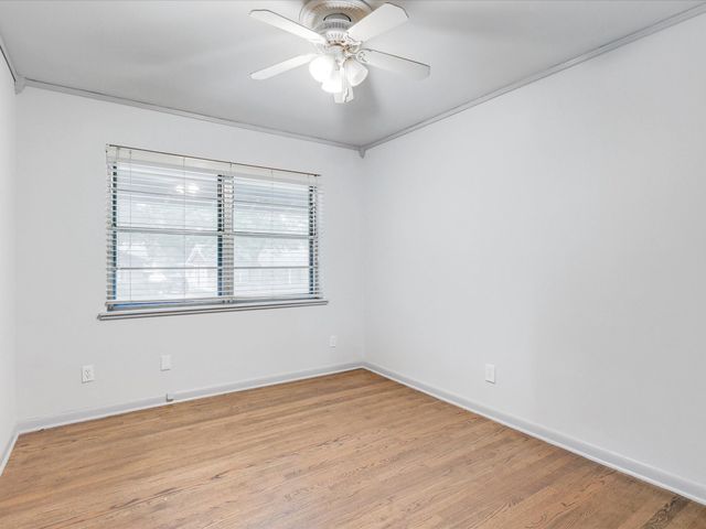 10039 Shadyview Drive, Dallas, TX 75238