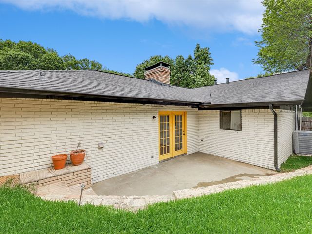10039 Shadyview Drive, Dallas, TX 75238
