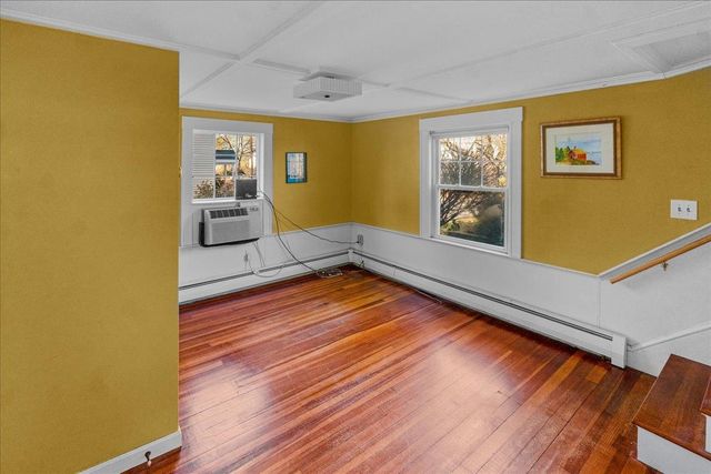 22 West Pine Street, Plaistow, NH 03865