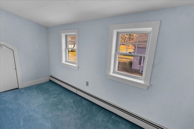 22 West Pine Street, Plaistow, NH 03865