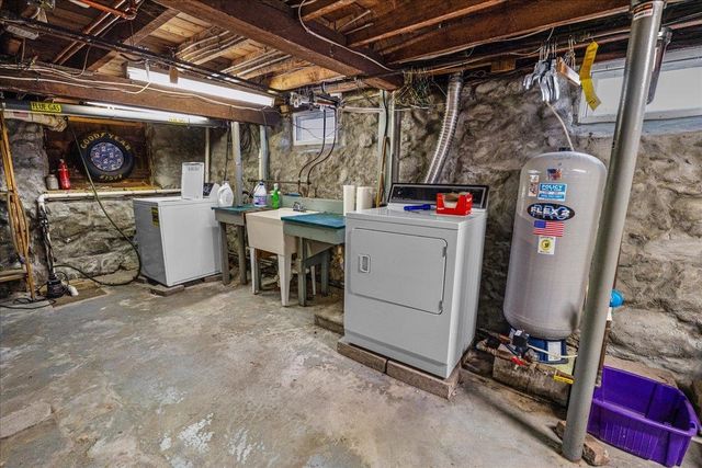 22 West Pine Street, Plaistow, NH 03865