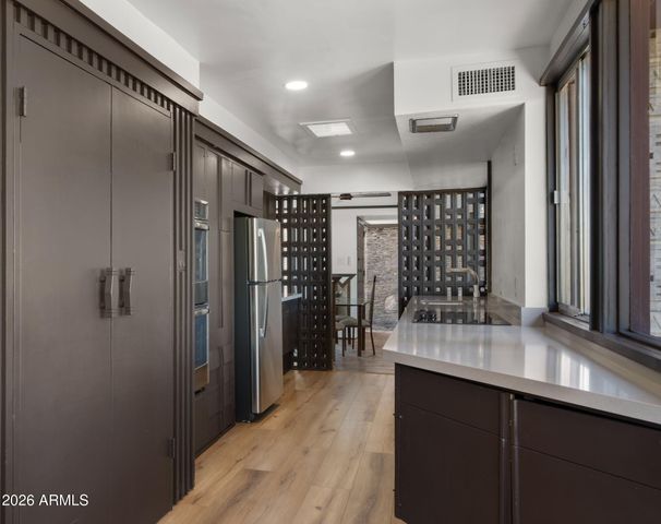 6102 E QUARTZ MOUNTAIN Road L, Paradise Valley, AZ 85253