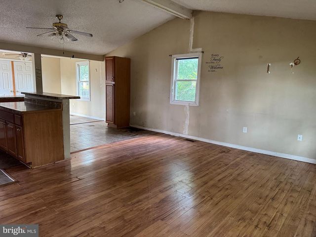 7341 MARTINSBURG PIKE, Shepherdstown, WV 25443