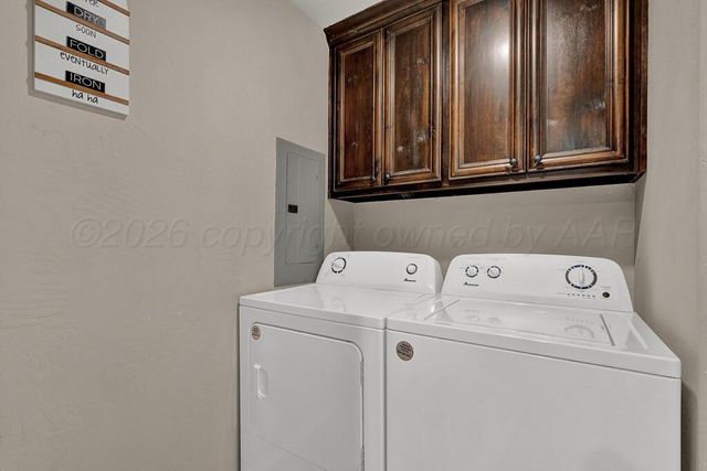 2011 N HIGHLAND Street, Amarillo, TX 79107