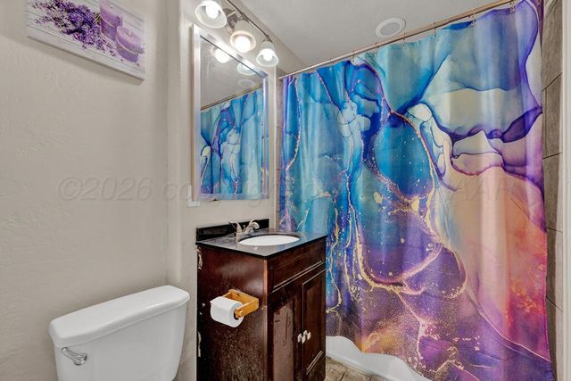 2011 N HIGHLAND Street, Amarillo, TX 79107