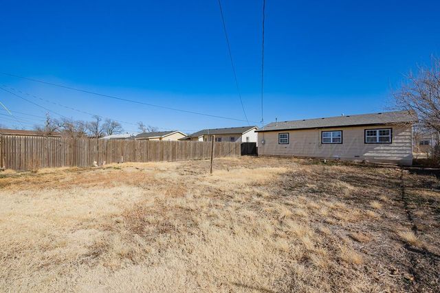 2011 N HIGHLAND Street, Amarillo, TX 79107