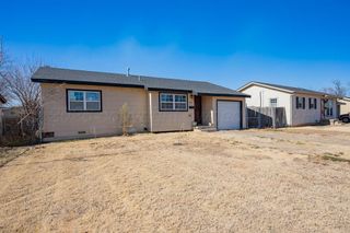 2011 N HIGHLAND Street, Amarillo, TX 79107