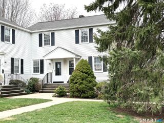 198 Sylvan Knoll Road, Stamford, CT 06902