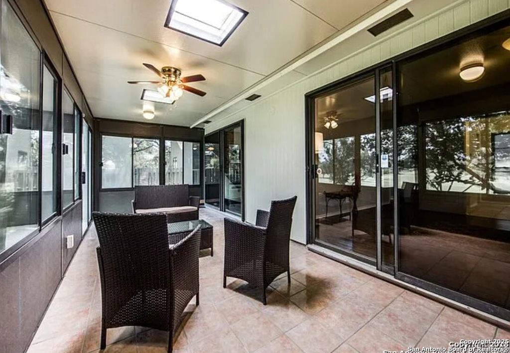 4283 Hilton Head, San Antonio, TX 78217