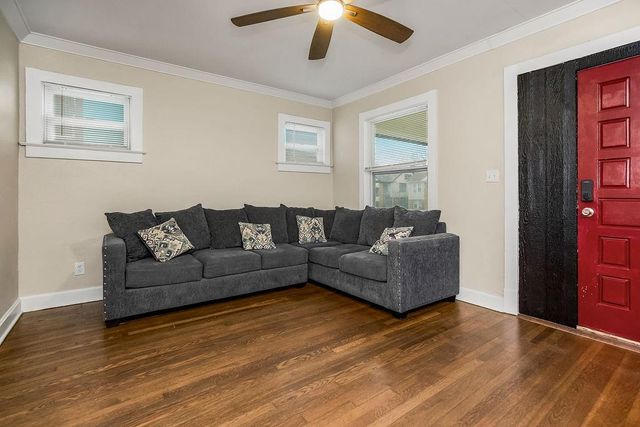 3307 Agnes Avenue, Kansas City, MO 64128