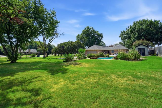 1362 Cross Timber Drive, Southlake, TX 76092