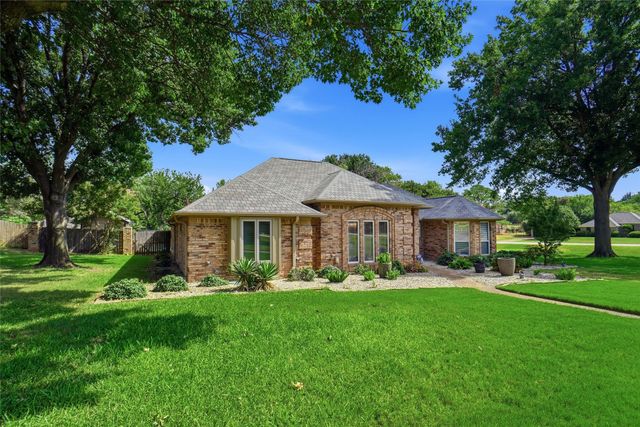 1362 Cross Timber Drive, Southlake, TX 76092