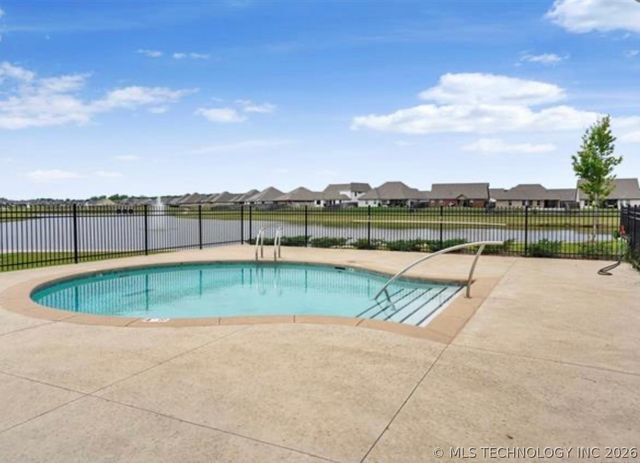 5804 E 127th Street S, Bixby, OK 74008