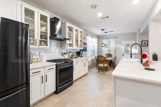 51 Silver Bayou Court, The Woodlands, TX 77384