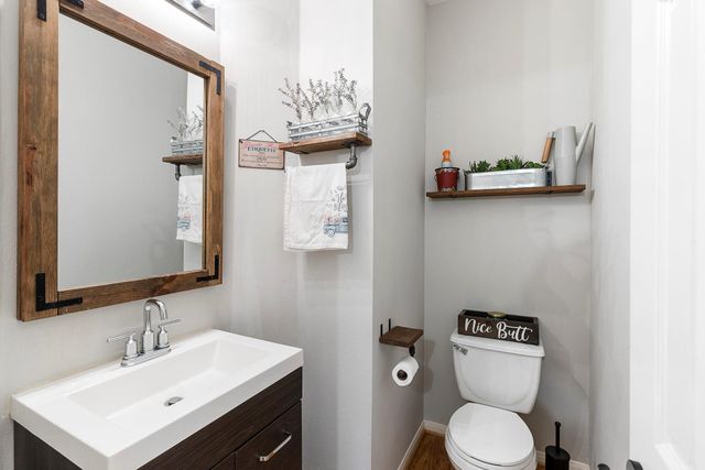 51 Silver Bayou Court, The Woodlands, TX 77384