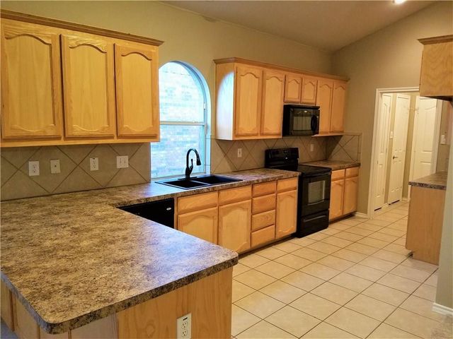 4105 Claymore Lane, Fort Worth, TX 76244