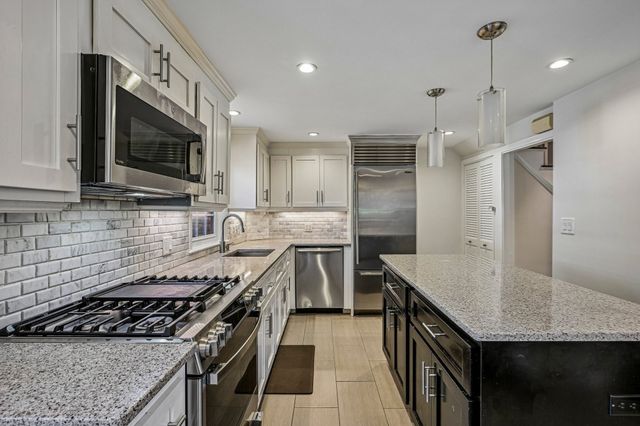 155 Auburndale Ave, Newton, MA 02465