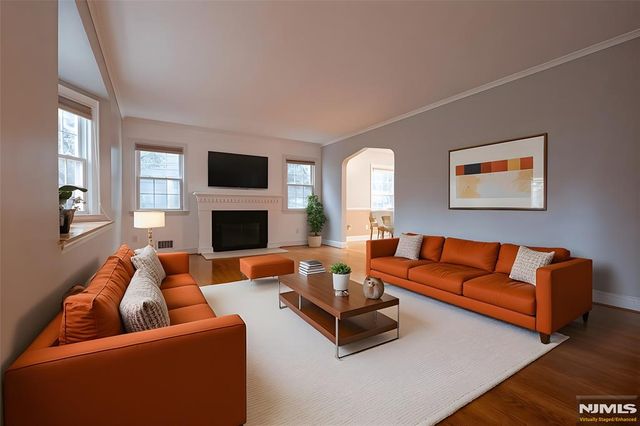238 Emmett Place, Ridgewood, NJ 07450