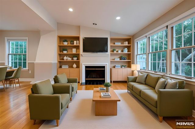 238 Emmett Place, Ridgewood, NJ 07450