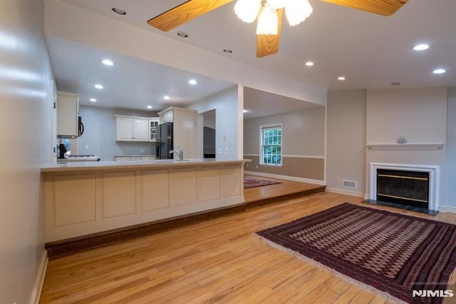 238 Emmett Place, Ridgewood, NJ 07450