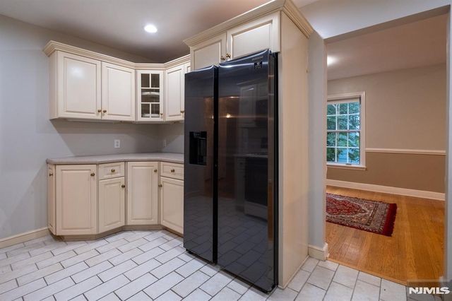 238 Emmett Place, Ridgewood, NJ 07450