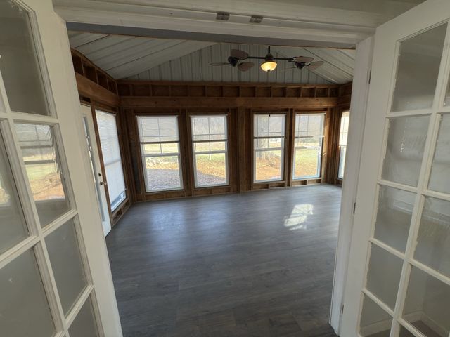 2000 Myers Cove Rd, Mcminnville, TN 37110