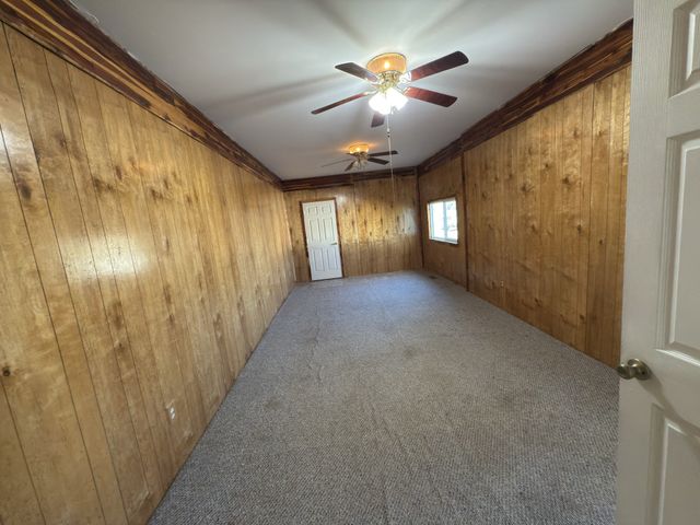 2000 Myers Cove Rd, Mcminnville, TN 37110