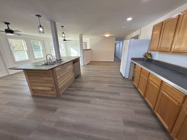 2000 Myers Cove Rd, Mcminnville, TN 37110