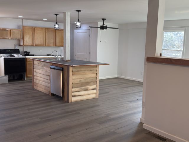 2000 Myers Cove Rd, Mcminnville, TN 37110